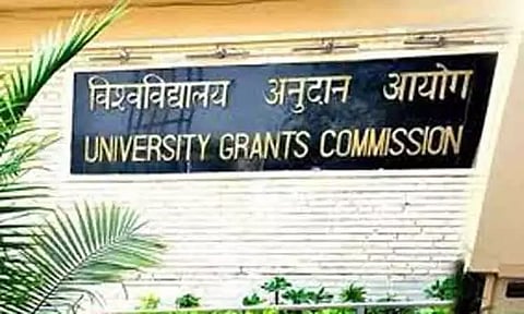 உதவி பேராசிரியர் பணிக்கு முனைவர் பட்டம் பெறுவது கட்டாயமில்லை - பல்கலைக்கழக மானியக் குழு அறிவிப்பு