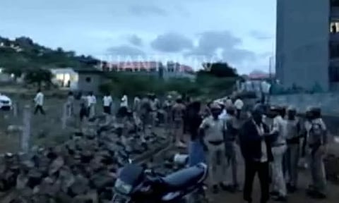 கோவை விபத்தில் உயிரிழந்த 5 பேரின் குடும்பத்திற்கு தலா ரூ.52 லட்சம் நிவாரணம் கிடைக்க வாய்ப்பு - மாவட்ட நிர்வாகம் தகவல்