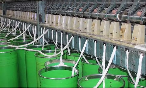 கழிவு பஞ்சில் இருந்து நூல் தயாரிக்கும் மில்களில் உற்பத்தி நிறுத்தம்