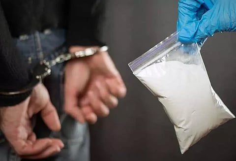 பெங்களூருவில் ரூ.60 லட்சம் போதைப்பொருட்கள் பறிமுதல்