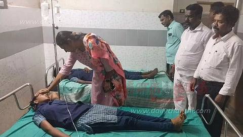 சத்துணவு சாப்பிட்ட 13 மாணவ-மாணவிகளுக்கு வாந்தி, மயக்கம்