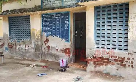 சேதமடைந்த அங்கன்வாடி மைய கட்டிடம்