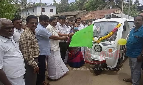 ரூ.1 கோடியில் தூய்மை பணி மின்கலன் வாகனங்கள்