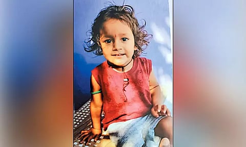 மாதவரத்தில் 3-வது மாடியில் இருந்து தவறி விழுந்த குழந்தை பலி