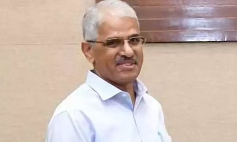 பருவமழை தொடங்கும் முன்பு மழைநீர் வடிகால் பணிகளை முடிக்க வேண்டும் - அதிகாரிகளுக்கு, தலைமைச்செயலாளர் சிவ்தாஸ் மீனா உத்தரவு