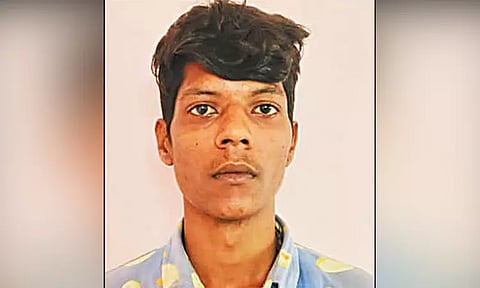 தாழம்பூர் அருகே வாலிபர் குத்திக்கொலை