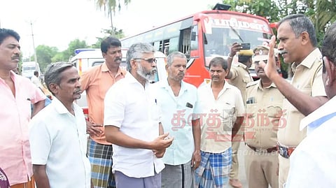 புதிதாக மதுக்கடை திறக்க கிராம மக்கள் எதிர்ப்பு