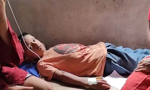 அசாமில் பிரசாதம் சாப்பிட்ட 80 பேருக்கு உடல்நலம் பாதிப்பு - 6 பேரின் நிலை கவலைக்கிடம்