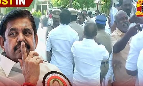 திருச்செந்தூர் முருகன் கோயிலில் சாமி தரிசனம்; தூத்துக்குடி வந்தடைந்தார் எடப்பாடி பழனிசாமி...!