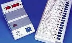 திருவாரூரில், வாக்குப்பதிவு எந்திரங்கள் சரிபார்க்கும் பணி