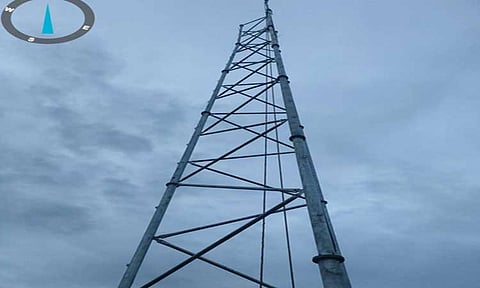 செல்போன் கோபுரம் அமைக்க கிராம மக்கள் எதிர்ப்பு