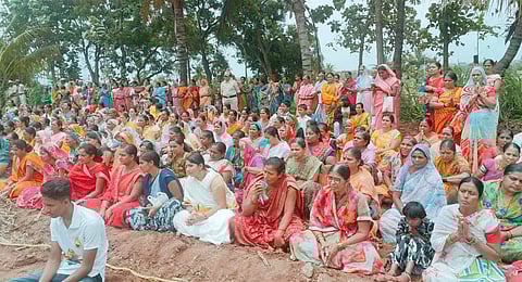 கொலையான ஜெயின் துறவியின் உடல் தகனம்