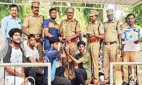 காஞ்சீபுரத்தில் போலீஸ்-பொதுமக்களுக்கிடையேயான நல்லுறவு விளையாட்டு போட்டிகள்