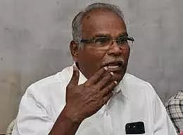 சட்டப்படி உரிமையில்லாத நிலையில்கர்நாடக அரசு மேகதாதுவில் அணை கட்ட முயல்வதை ஏற்க முடியாதுதர்மபுரியில் கே.பாலகிருஷ்ணன் பேட்டி