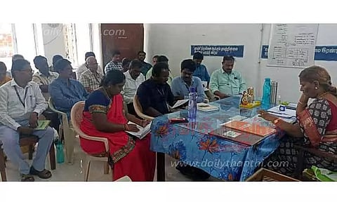 அங்கன்வாடி மையத்தில் உள்ள டிரான்ஸ்பார்மரை இடமாற்றம் செய்ய வேண்டும்