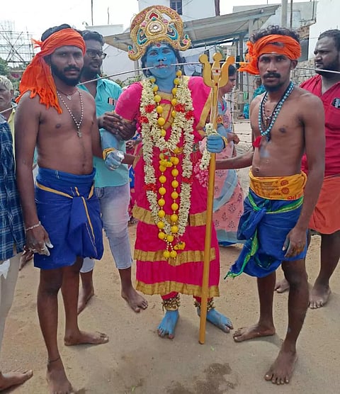 எரியோடு அருகே முத்தாலம்மன் கோவில் திருவிழா