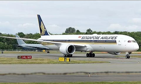 சென்னையில் மழை - தரையிறங்க முடியாமல் வானில் வட்டமடித்த 8 விமானங்கள்..!