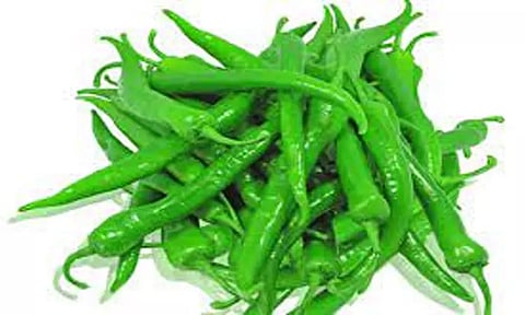 தக்காளி, இஞ்சியை தொடர்ந்து பச்சைமிளகாய் விலையும் உயர்வு