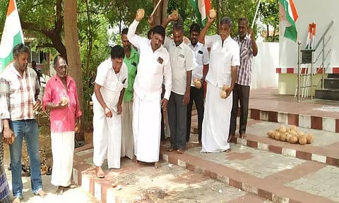 கோவில்பட்டியில் த.மா.கா.வினர் நூதன போராட்டம்