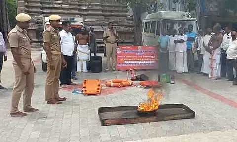 கல்யாண பசுபதீஸ்வரர் கோவிலில் தீத்தடுப்பு ஒத்திகை