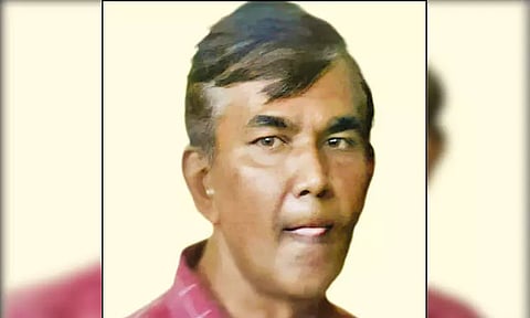 மாணவிகளுக்கு ஆபாச படம் காட்டிய அரசுப்பள்ளி ஆசிரியர் கைது