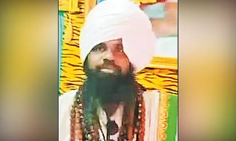 திருமங்கலம் அருகே மந்திரவாதி அடித்துக்கொலை - 2 பேர் கோர்ட்டில் சரண்