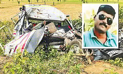 பள்ளிப்பட்டு அருகே டிராக்டர்-கார் மோதல்; டிரைவர் பலி