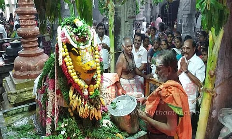 செண்பகவல்லி அம்மன் கோவிலில் சனி பிரதோஷ விழா