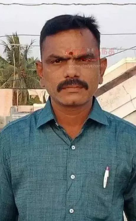 சிறப்பு சப்-இன்ஸ்பெக்டர் உடல் 21 குண்டுகள் முழங்க தகனம்