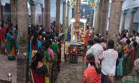 கோவில்களில் சனி பிரதோஷ வழிபாடு