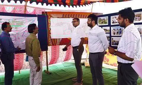 பெருமாள் ஏரியை தூர்வாரும் பணி மந்தம்