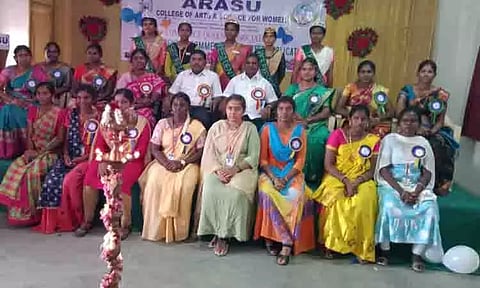 அரசு கல்லூயில் வணிகவியல் துறை பேரவை தொடக்கம்