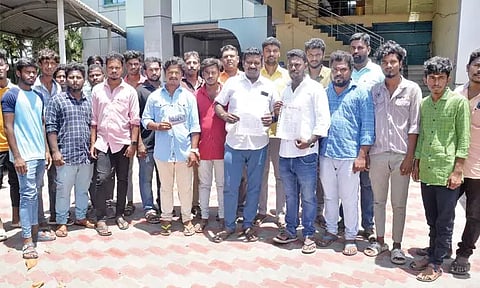 முஸ்லிம்கள் சுடுகாட்டிற்கு எதிர்ப்பு