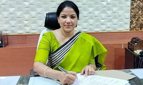 கலைஞர் மகளிர் உரிமைத்தொகை குறித்த சந்தேகங்களை நிவர்த்தி செய்ய கட்டுப்பாட்டு அறை - கலெக்டர் தகவல்