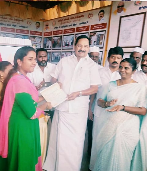 அன்னை மிரா பொறியியல் கல்லூரி மாணவிகள் சாதனை