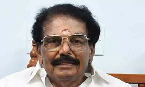 வருமானத்துக்கு அதிகமாக சொத்து குவித்ததாக வழக்கு: அமைச்சர் சாத்தூர் ராமச்சந்திரன்-மனைவி விடுவிப்பு