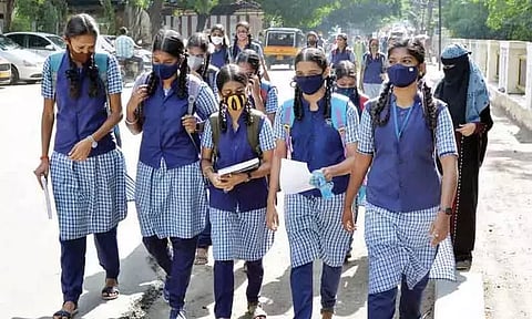 சென்னையில் நாளை பள்ளிகள் இயங்கும் - மாவட்ட முதன்மை கல்வி அலுவலர்