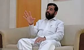 நிலச்சரிவு அபாய பகுதி மக்கள் பாதுகாப்பான இடங்களுக்கு மாற்றப்படுவார்கள் - சட்டசபையில் முதல்-மந்திரி ஷிண்டே பேச்சு