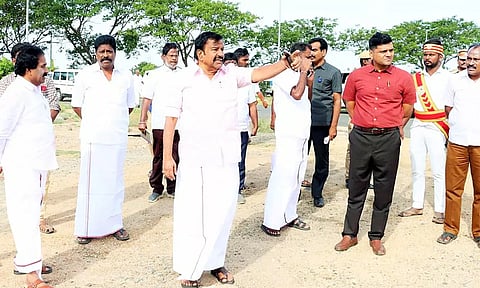 விழா மேடை, பந்தல் அமைக்கும் பணிகளை அமைச்சர் கே.என்.நேரு ஆய்வு