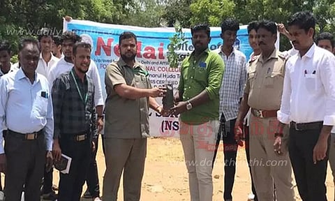 மரக்கன்றுகள் நடும் விழா