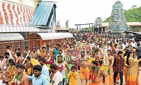 திருத்தணி முருகன் கோவிலில் ஆடிப்பூர விழா