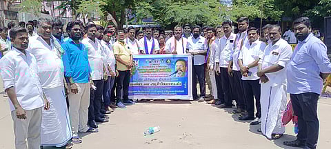 விடுதலை சிறுத்தைகள் கட்சியினர் ஆர்ப்பாட்டம்