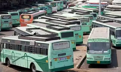 திருவண்ணாமலை கிரிவலம்: சென்னை - திருவண்ணாமலைக்கு சிறப்பு பேருந்துகள் இயக்கம்