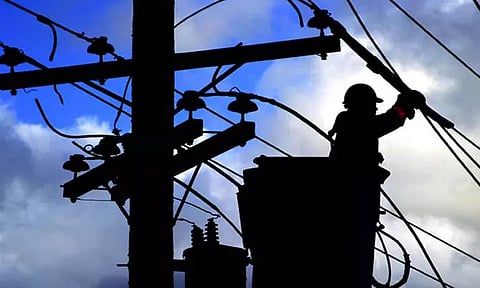 சிங்கப்பெருமாள் கோவில் பகுதியில் திருட்டுத்தனமாக மின்சாரத்தை பயன்படுத்திய 7 வீடுகளுக்கு மின் இணைப்பு துண்டிப்பு