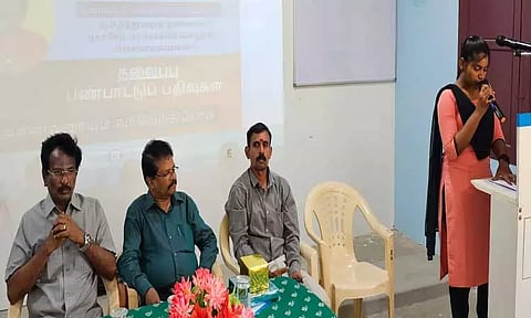 கொம்மடிக்கோட்டை கல்லூரியில் இளையோர் இலக்கிய பயிற்சி பாசறை விழா