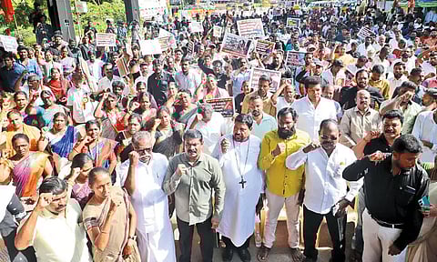 மணிப்பூர் சம்பவம்: 'உலக அரங்கில் இந்தியாவுக்கு ஏற்பட்ட தலைகுனிவு'- சீமான் பேட்டி