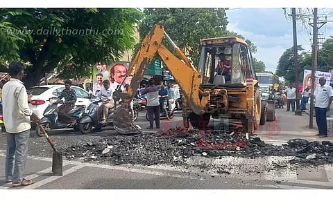 சாலைகளில் வேகத்தடைகள் அகற்றம்