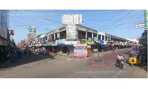 பெரிய மார்க்கெட் வியாபாரிகள் கடையடைப்பு