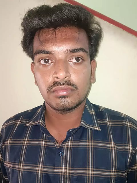 போலி டாக்டர் கைது