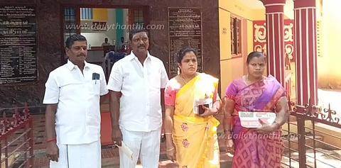 ஆத்தூர் நகராட்சி கூட்டத்தில் அ.தி.மு.க.-காங்கிரஸ் கவுன்சிலர்கள் வெளிநடப்பு